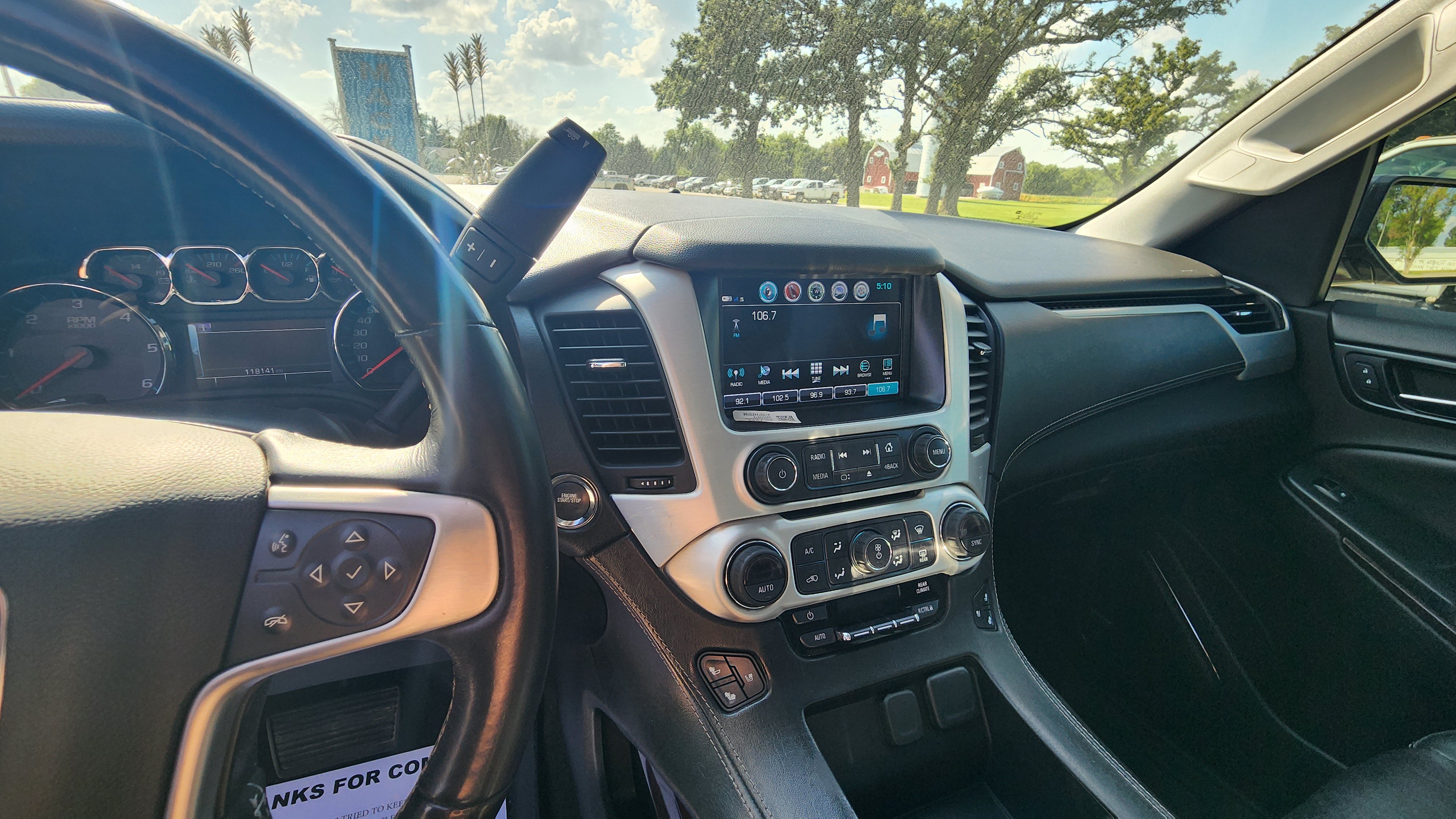 Used 2018 GMC Yukon XL SLT w/ Open Road Package AWD/4WD image 15
