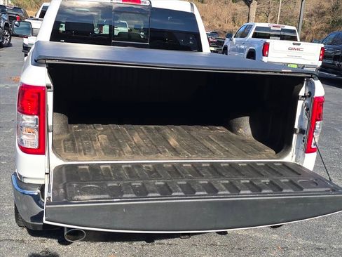 Used 2021 RAM 1500 Big Horn image 10