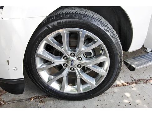 Used 2018 Ford Expedition Max Limited w/ Equipment Group 302A RWD image 29