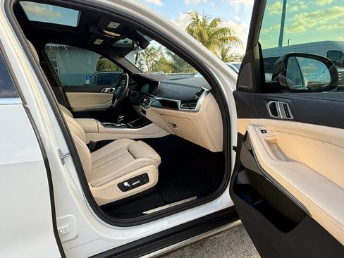 Used 2021 BMW X5 sDrive40i w/ Premium Package RWD image 26