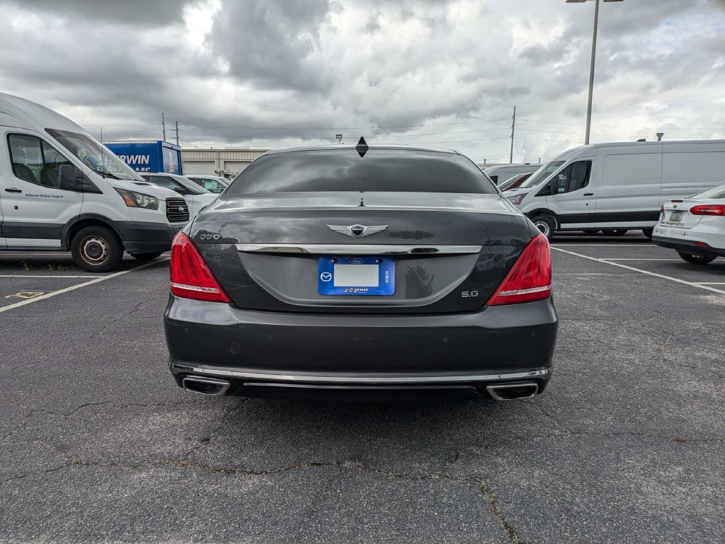 Used 2019 Genesis G90 5.0 Ultimate RWD image 5