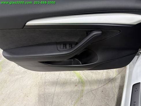 Used 2022 Tesla Model 3 Long Range AWD/4WD image 27
