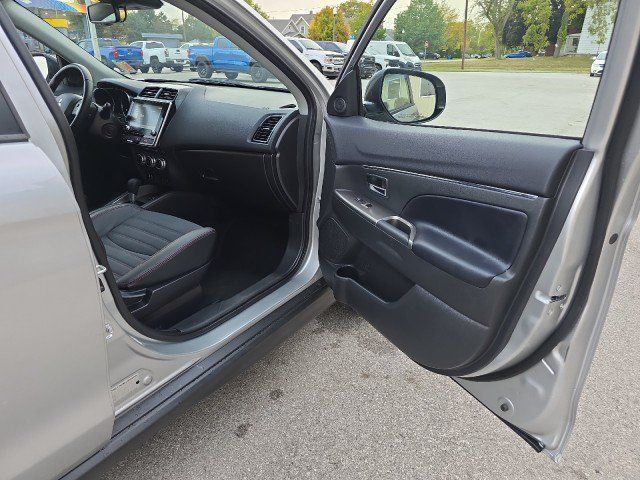 Used 2024 Mitsubishi Outlander Sport AWD image 42