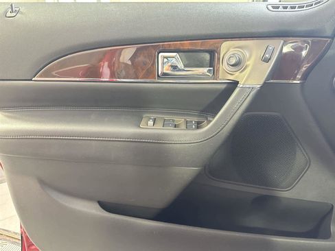 Used 2014 Lincoln MKX w/ Equipment Group 102A image 21