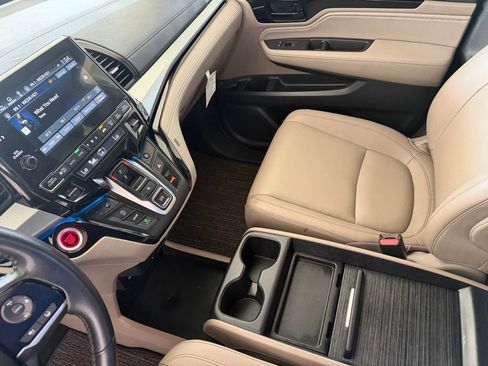 Used 2023 Honda Odyssey Touring image 54
