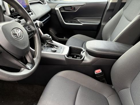 Used 2024 Toyota RAV4 LE AWD/4WD image 11