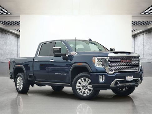 Used 2022 GMC Sierra 2500 Denali w/ Denali Ultimate Package AWD/4WD image 2
