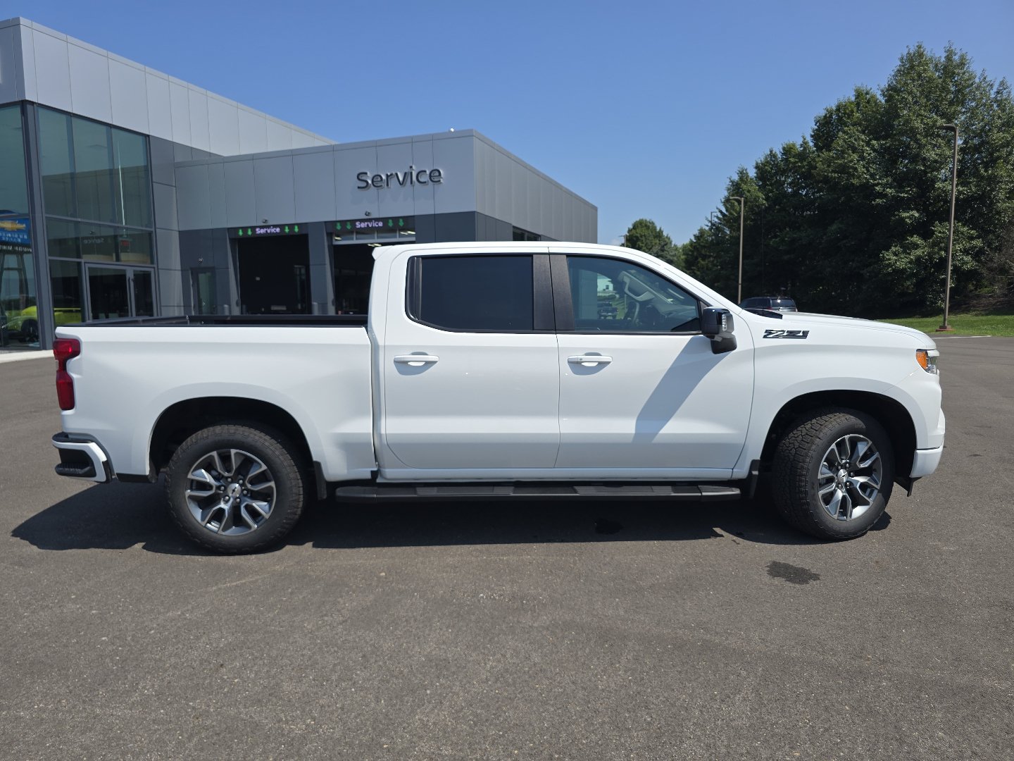 New 2026 Chevrolet Silverado 1500 RST w/ RST All Star Premium Package AWD/4WD image 12