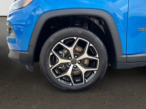 Used 2025 Jeep Compass Limited AWD/4WD image 10