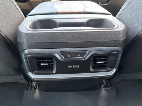 Used 2023 Chevrolet Silverado 1500 High Country w/ High Country Premium Package AWD/4WD image 39