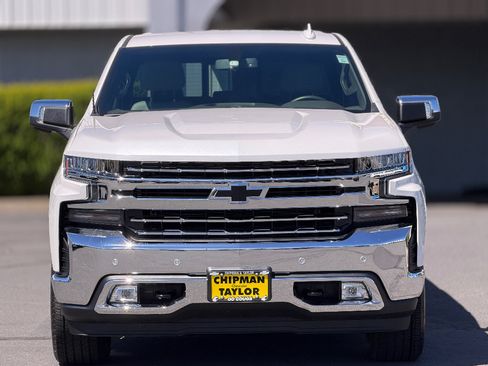 Used 2019 Chevrolet Silverado 1500 LTZ w/ LTZ Plus Package AWD/4WD image 17