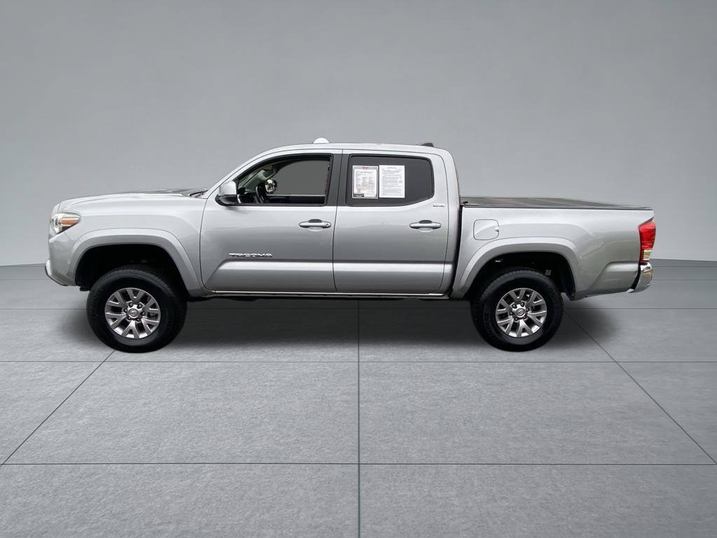 Used 2018 Toyota Tacoma SR5 AWD/4WD image 3