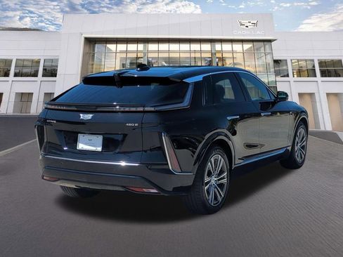 Used 2024 Cadillac Lyriq Luxury RWD image 5