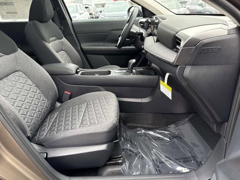 New 2026 Nissan Kicks SV w/ SV Premium Package image 25