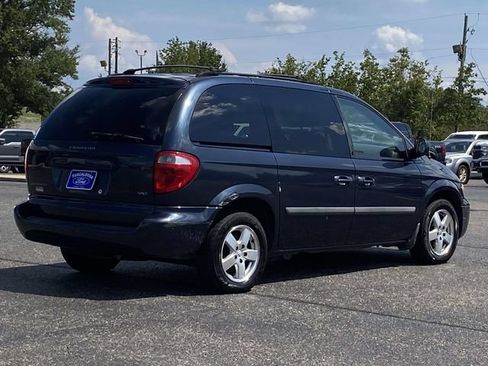 Used 2007 Dodge Caravan SXT FWD image 3