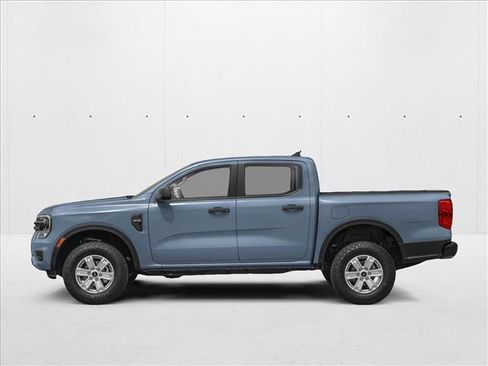 New 2025 Ford Ranger XLT w/ FX4 Off-Road Package image 3
