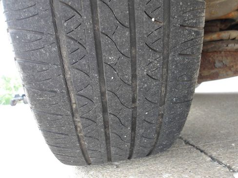 Used 2006 Kia Sedona EX FWD image 38