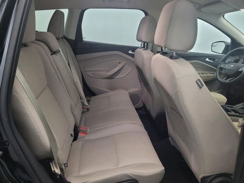Used 2017 Ford Escape SE AWD/4WD image 19