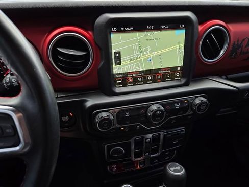 Used 2022 Jeep Wrangler Unlimited Rubicon w/ LED Lighting Group AWD/4WD image 21