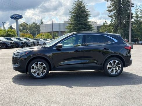 Certified 2024 Ford Escape Platinum AWD/4WD image 7