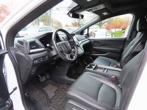 Certified 2023 Honda Odyssey Sport image 2