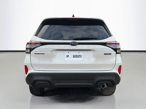 New 2025 Subaru Forester Touring image 4