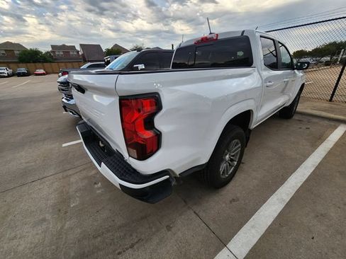 Used 2024 Chevrolet Colorado LT w/ LT Convenience Package II RWD image 4