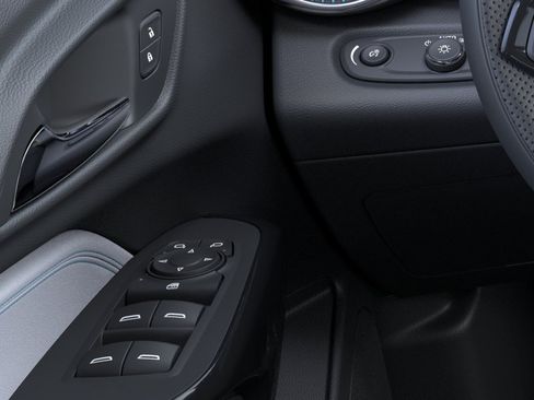 Used 2026 Chevrolet Trax LT FWD image 22