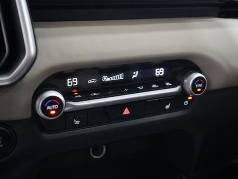 Used 2025 MAZDA CX-50 AWD 2.5 S w/ Premium Package image 27