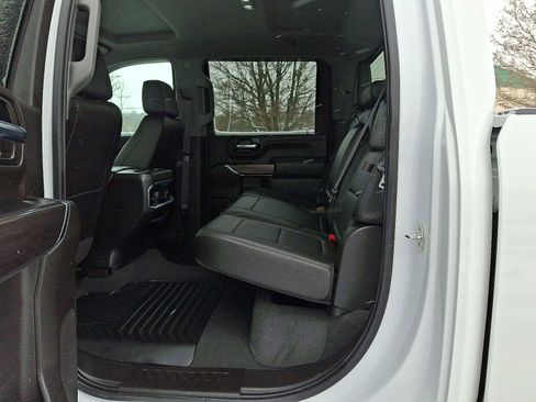 Used 2022 Chevrolet Silverado 2500 LTZ w/ LTZ Plus Package image 10