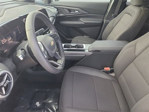 New 2026 Chevrolet Equinox EV LT image 22