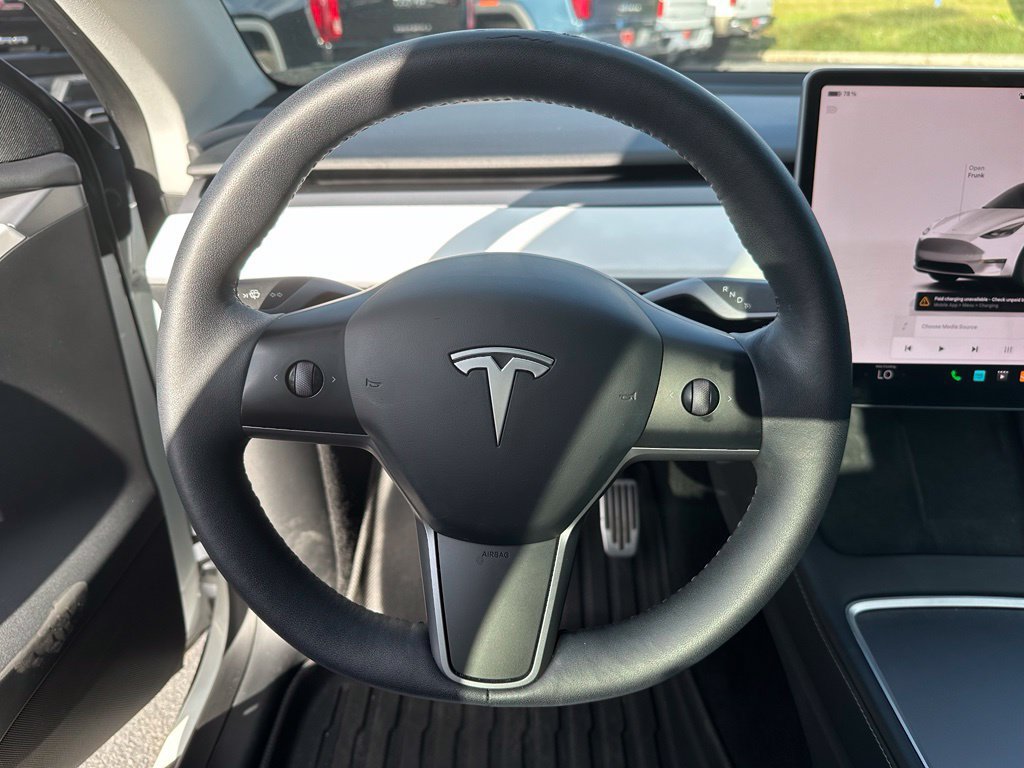 Used 2023 Tesla Model Y Long Range AWD/4WD image 28