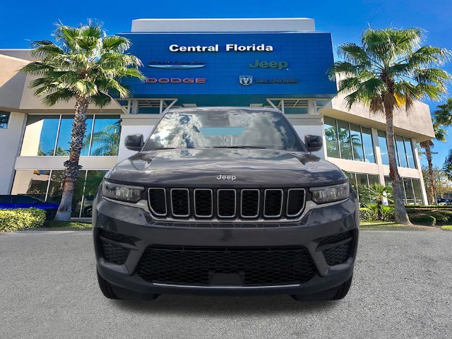 New 2026 Jeep Grand Cherokee Laredo RWD image 3
