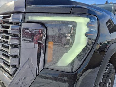 Used 2024 GMC Sierra 2500 Denali Ultimate image 6
