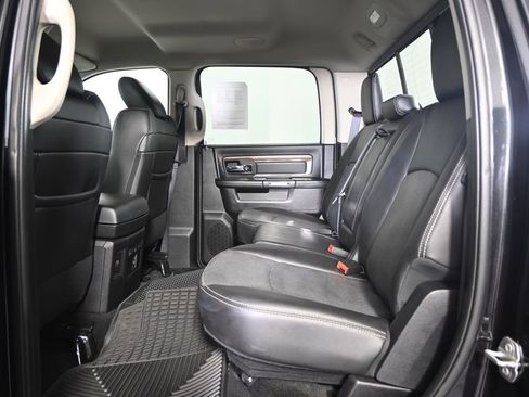 Used 2016 RAM 1500 Laramie w/ Convenience Group AWD/4WD image 18
