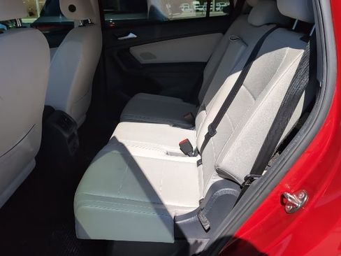 Used 2019 Volkswagen Tiguan SE image 25