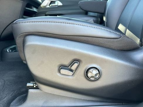 New 2026 Chrysler Pacifica Select image 41