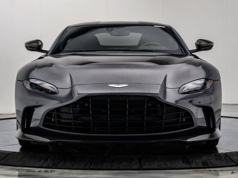 Used 2023 Aston Martin V12 Vantage RWD image 34