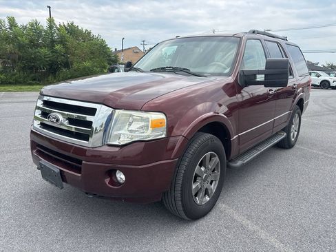 Used 2010 Ford Expedition XLT AWD/4WD image 1