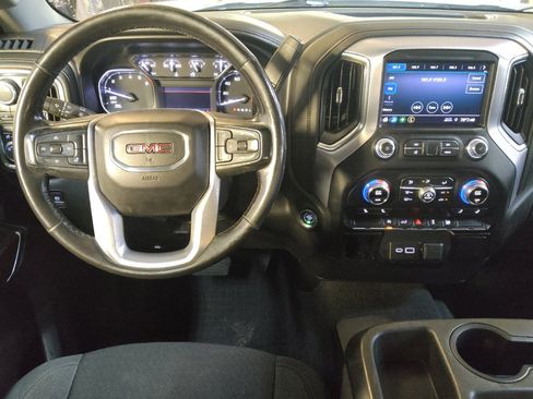 Used 2020 GMC Sierra 1500 SLE w/ SLE Value Package AWD/4WD image 22