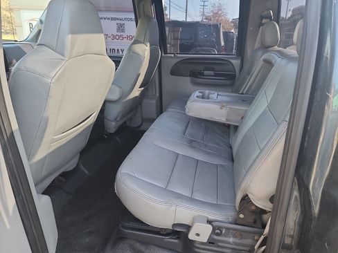 Used 2005 Ford F250 Lariat image 16