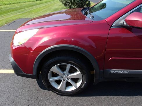 Used 2014 Subaru Outback 2.5i Limited AWD/4WD image 31