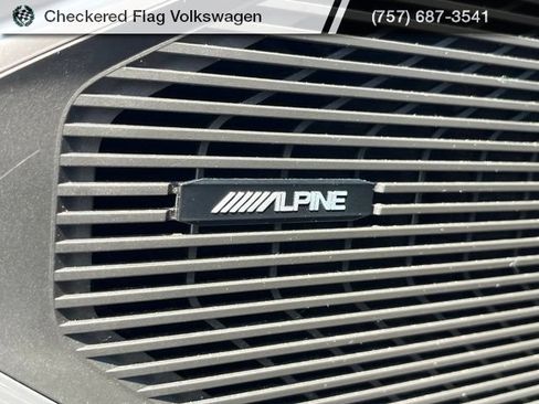 Used 2024 Jeep Wagoneer Series II w/ Flexible Seating Group AWD/4WD image 16