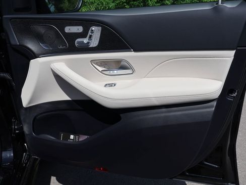 New 2026 Mercedes-Benz GLS 450 4MATIC image 11