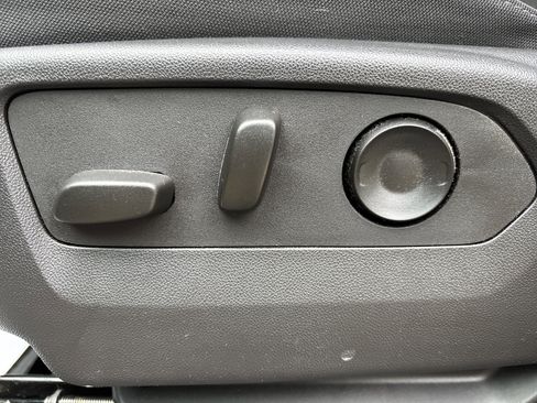 Used 2024 Chevrolet Silverado 1500 Custom Trail Boss w/ LPO, Dark Essentials Package image 14