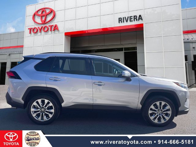 Certified 2023 Toyota RAV4 XLE Premium AWD/4WD image 6