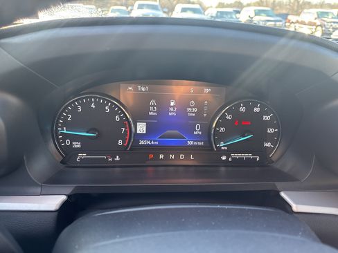 Used 2022 Ford Explorer XLT w/ Equipment Group 202A image 21