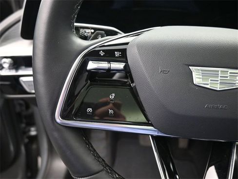 Used 2024 Cadillac Lyriq Luxury w/ LPO, Floor Liner Package image 31