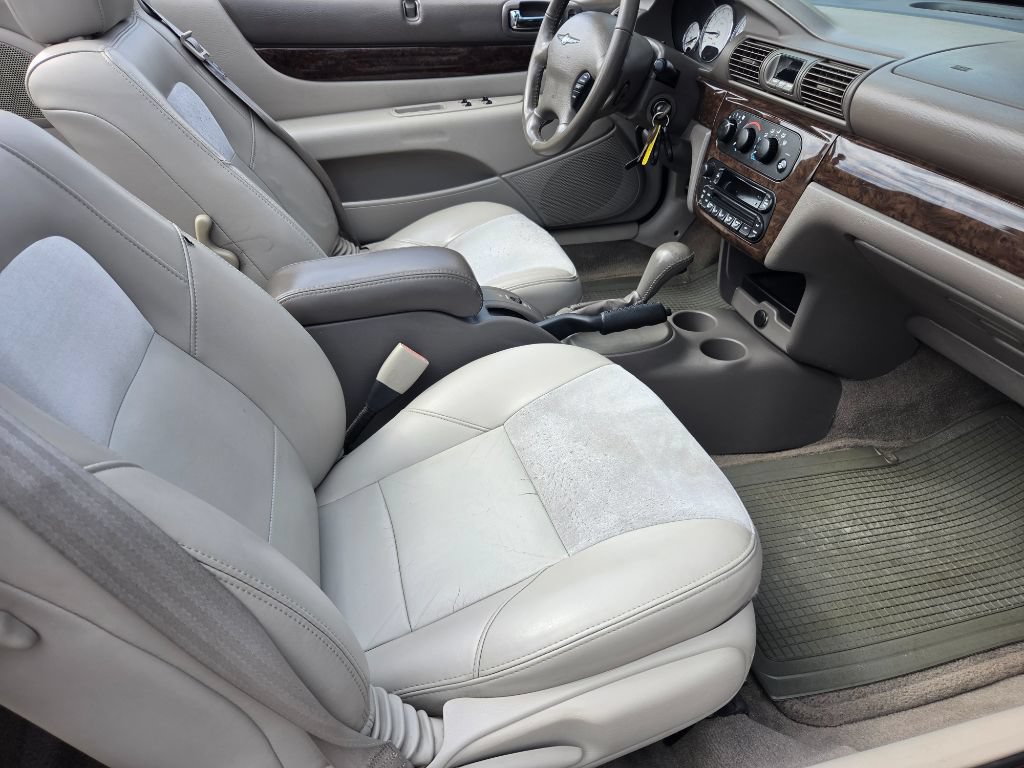 Used 2006 Chrysler Sebring Limited FWD image 28