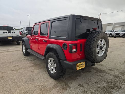 Used 2019 Jeep Wrangler Unlimited Sport S AWD/4WD image 5